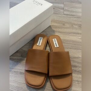 New! Steve Madden Brown Slide Sandals Classic 8.5 Women’s Beach Slides In Box